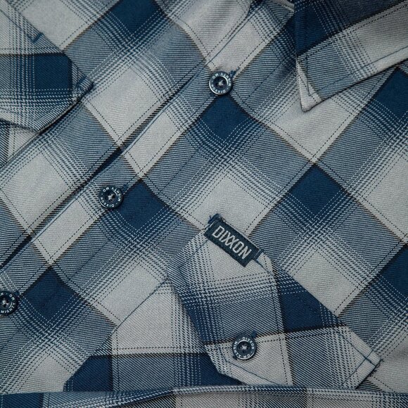 DIXXON Flannel The MIGHTY MO Flannel Shirt - Men's M - Picture 2 of 11